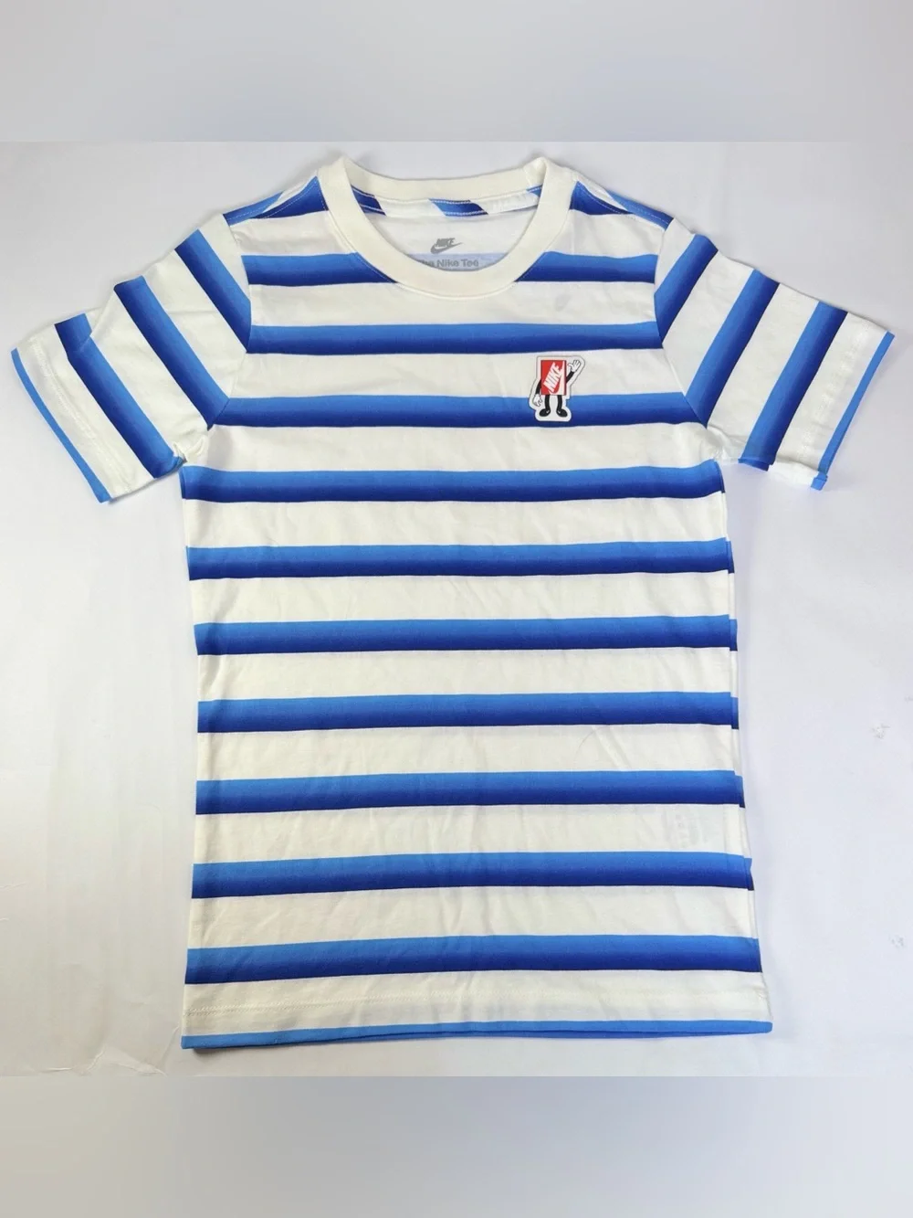 Nike Boys Outfit White & Blue Striped Tee with Nike Logo Shorts - Size Small - Picture 2 of 12
